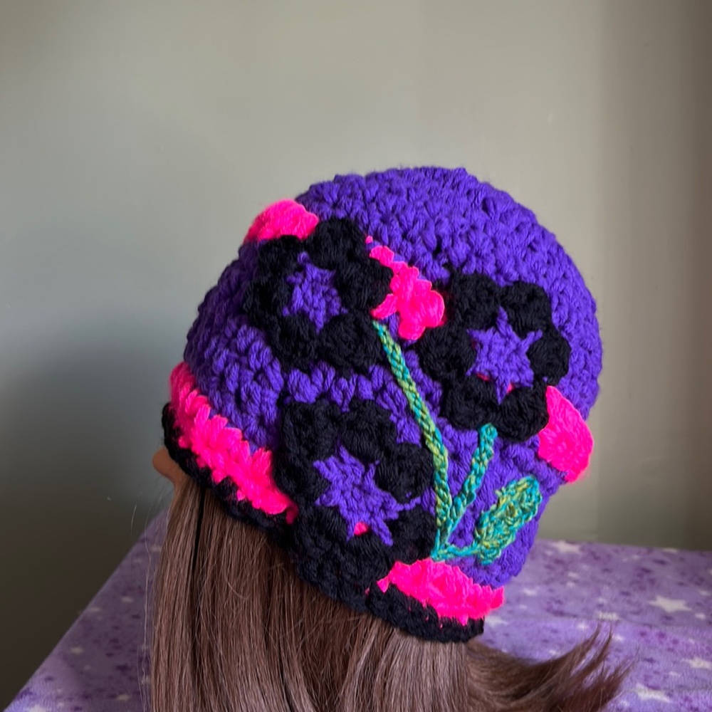 Crochet flower beanie medium acrylic double strings new
